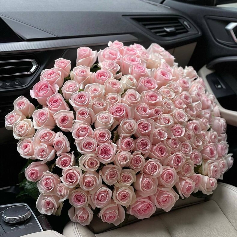 Цветы "Нежно-розовые розы Эквадор"